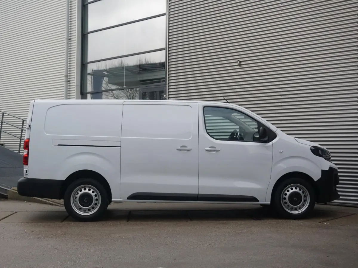 L3 2.0D 180 PK. Automaat | BPM-vrij | Navigatie incl. Apple Carplay | parkeersensoren voor & achter | dodehoekwaarschuwing | Climate Control | Keyless Entry en Start/Stop