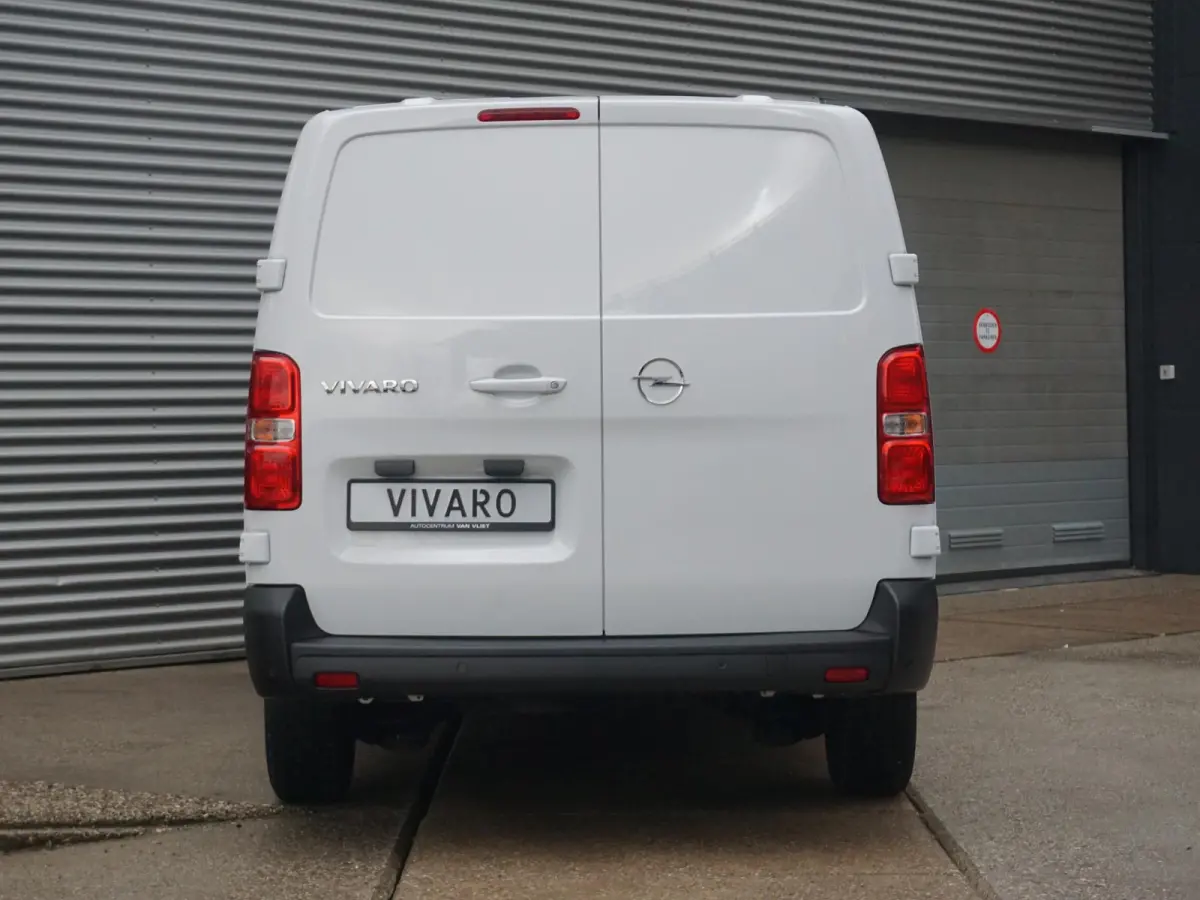 L3 2.0D 180 PK. Automaat | BPM-vrij | Navigatie incl. Apple Carplay | parkeersensoren voor & achter | dodehoekwaarschuwing | Climate Control | Keyless Entry en Start/Stop