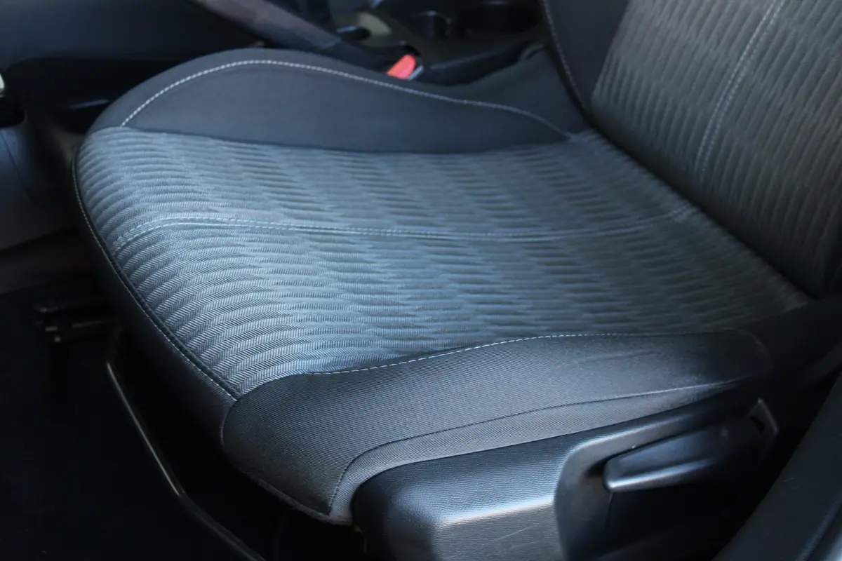 1.2 Edition | Parkeersensoren achter | Cruise control | 16` lichtmetalen velgen |