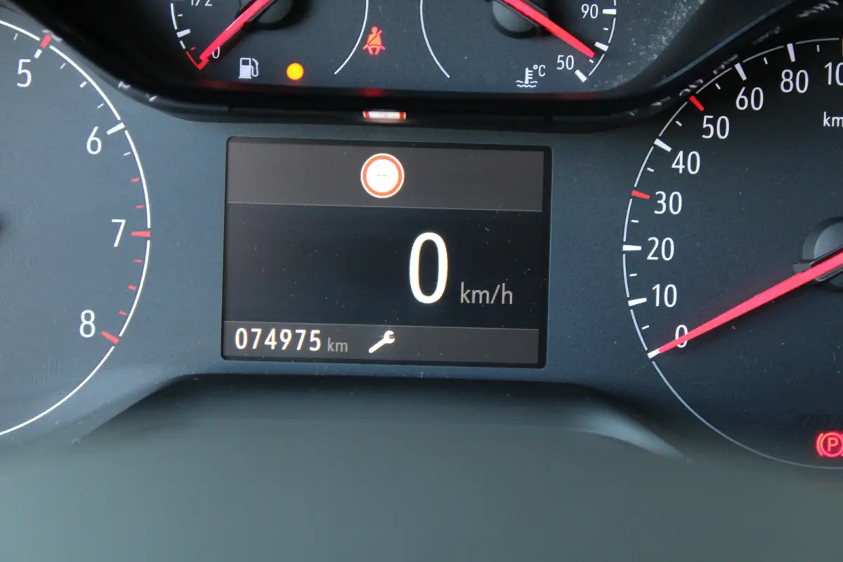 1.2 Edition | Parkeersensoren achter | Cruise control | 16` lichtmetalen velgen |