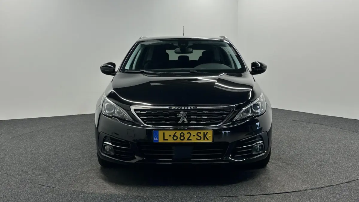 1.2 PureTech Allure CARPLAY NAVI CRUISE ECC DAB.