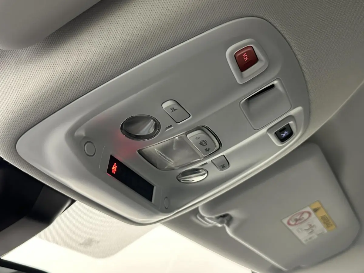 1.2 PureTech Allure CARPLAY NAVI CRUISE ECC DAB.
