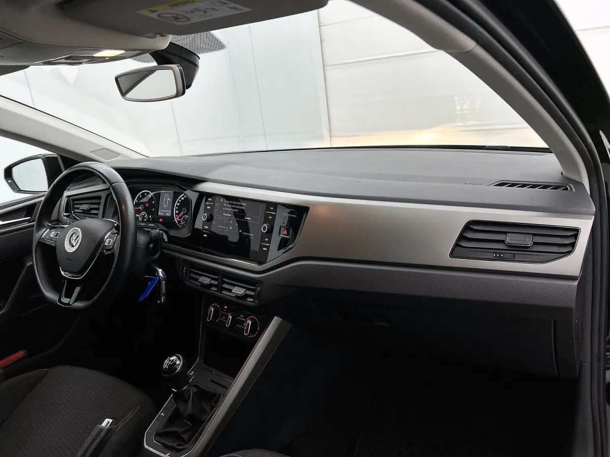 1.0 TSI Comfortline 95 PK | Navigatie | Airco | Adaptive Cruise Control | Apple Carplay & Android Auto | Parkeersensoren |