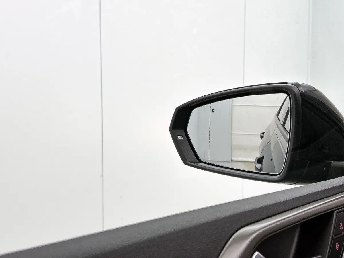 1.0 TSI Comfortline 95 PK | Navigatie | Airco | Adaptive Cruise Control | Apple Carplay & Android Auto | Parkeersensoren |