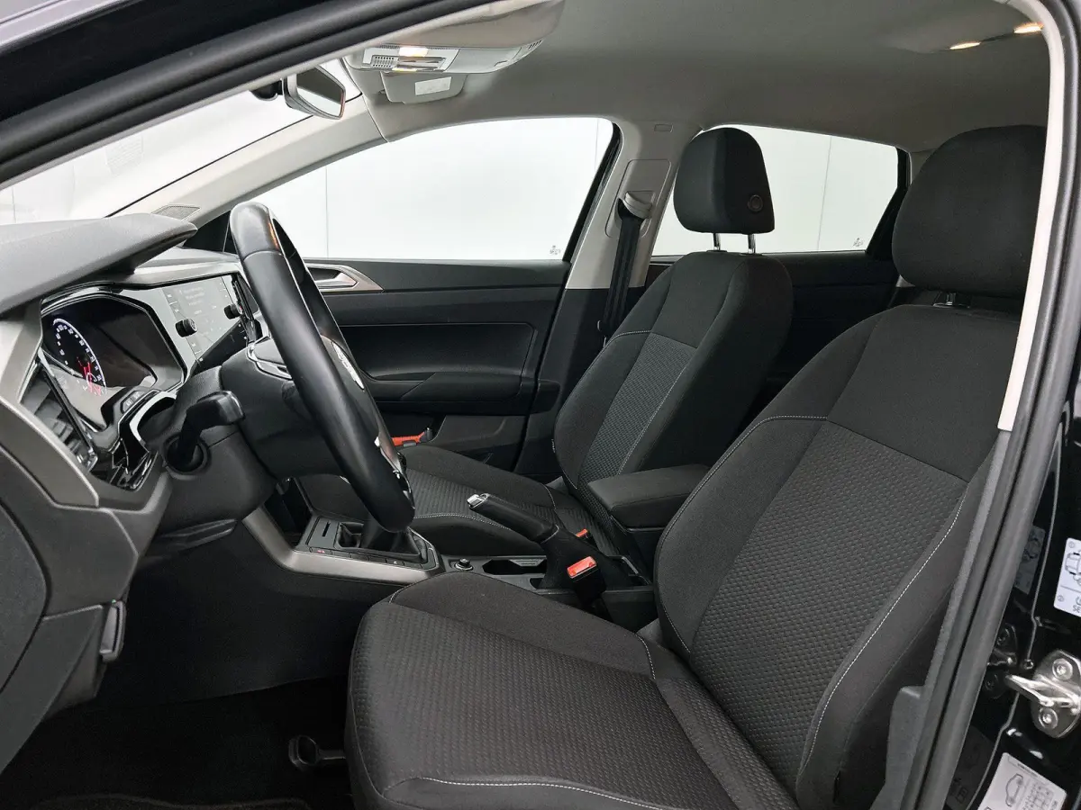 1.0 TSI Comfortline 95 PK | Navigatie | Airco | Adaptive Cruise Control | Apple Carplay & Android Auto | Parkeersensoren |