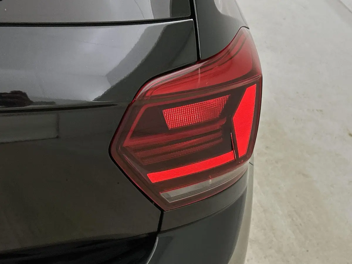 1.0 TSI Comfortline 95 PK | Navigatie | Airco | Adaptive Cruise Control | Apple Carplay & Android Auto | Parkeersensoren |