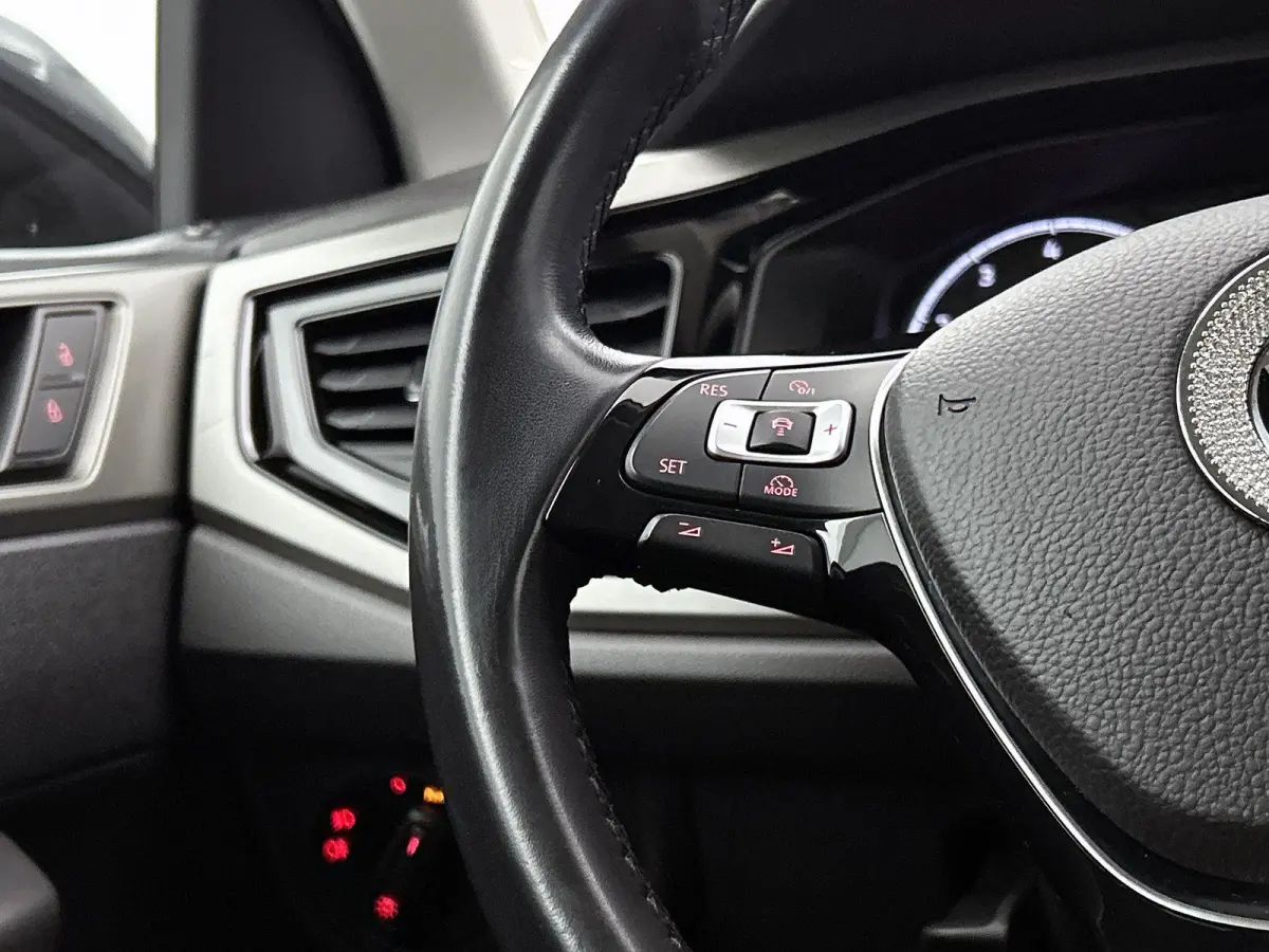 1.0 TSI Comfortline 95 PK | Navigatie | Airco | Adaptive Cruise Control | Apple Carplay & Android Auto | Parkeersensoren |