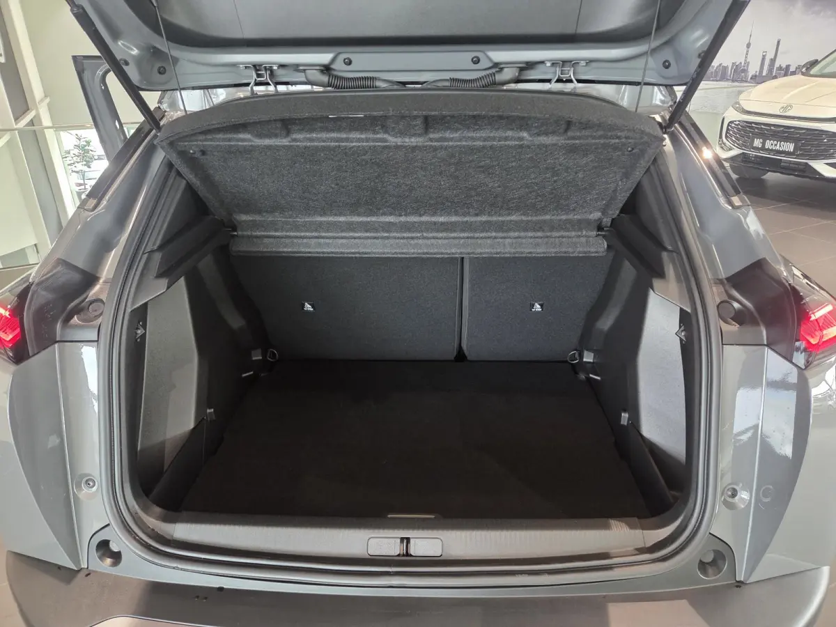 1.2 Hybrid 136 GT | Schuif-kanteldak | Alcantara bekleding | Massagestoelen | Direct Leverbaar |