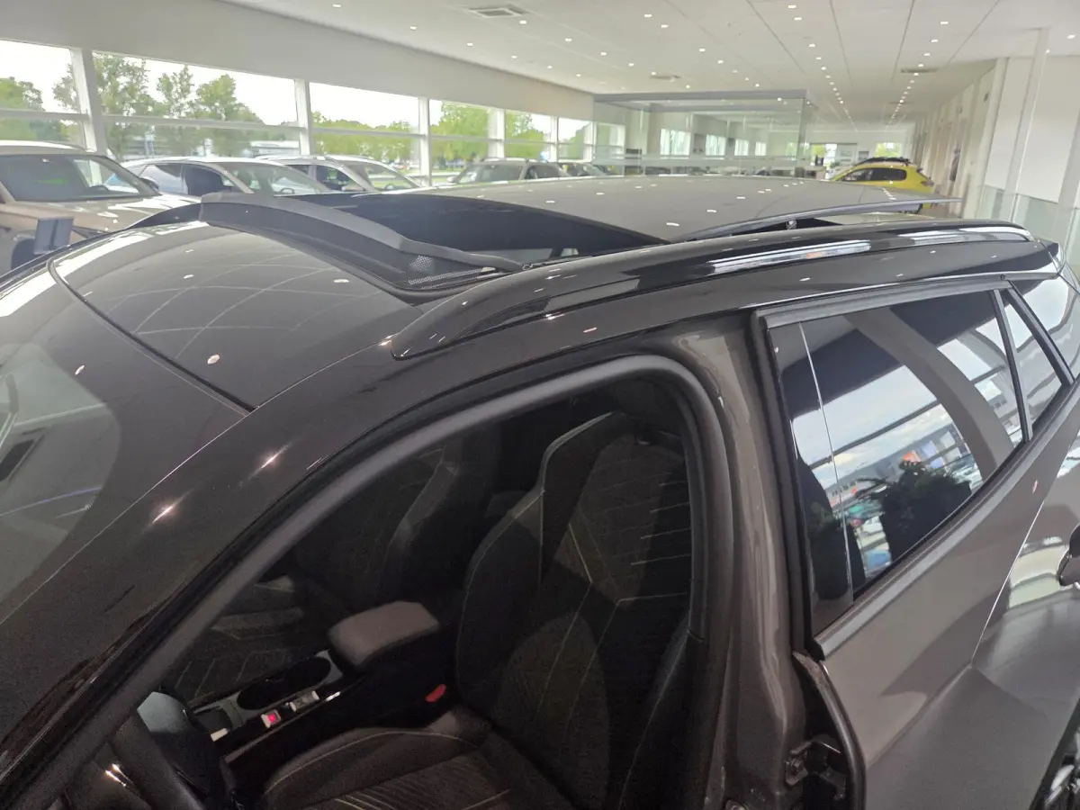 1.2 Hybrid 136 GT | Schuif-kanteldak | Alcantara bekleding | Massagestoelen | Direct Leverbaar |