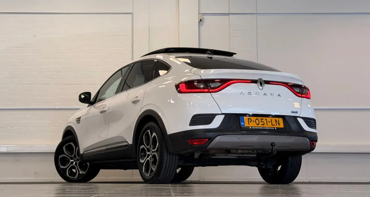 1.6 E-Tech Hybrid 145 Intens Trekhaak Schuif/kanteldak