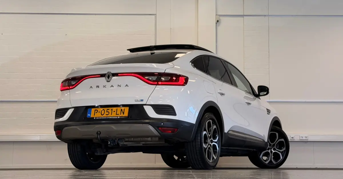 1.6 E-Tech Hybrid 145 Intens Trekhaak Schuif/kanteldak