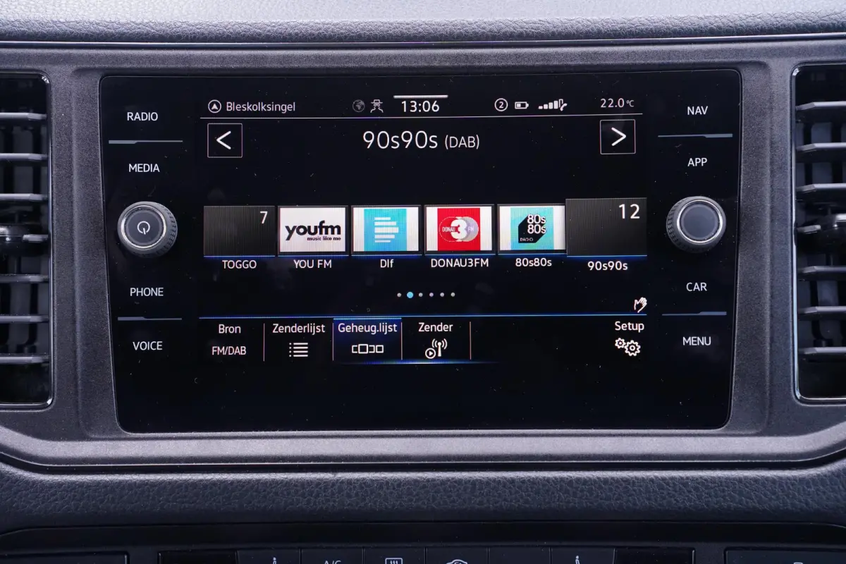 2.0 TDI 140 pk L3H2 Lang / Laag Airco, Navi Airco, Deuren met Ramen, DAB+, PDC V+A, 3-Zits