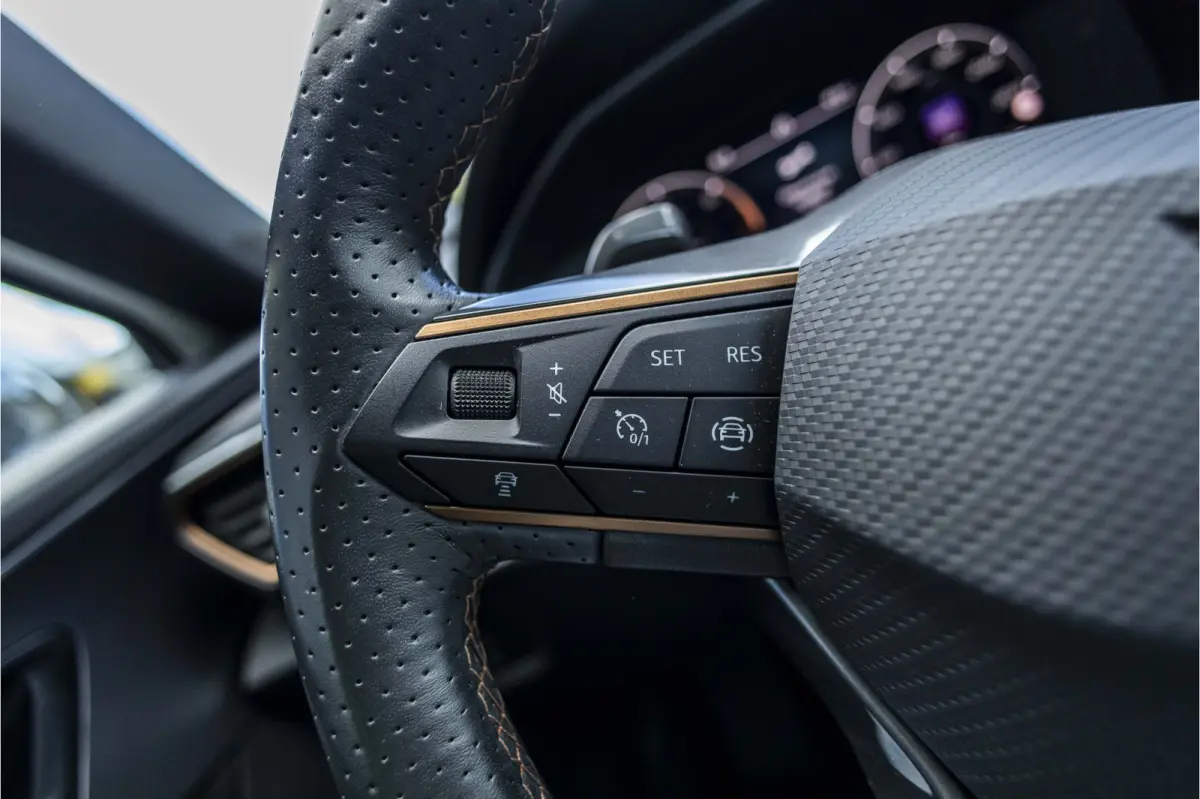 1.4 e-Hybrid Adrenaline