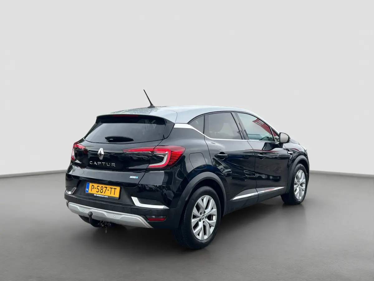 1.6 E-Tech Hybrid 145 Intens Trekhaak | Stoelverwarming | Parkeersensoren | Keyless | LED | Full map navigatie | Carplay/android auto |