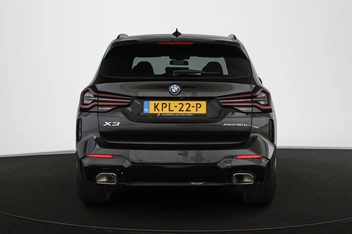 xDrive30e High Executive SOH 95% M Sport Keyless Head-Up