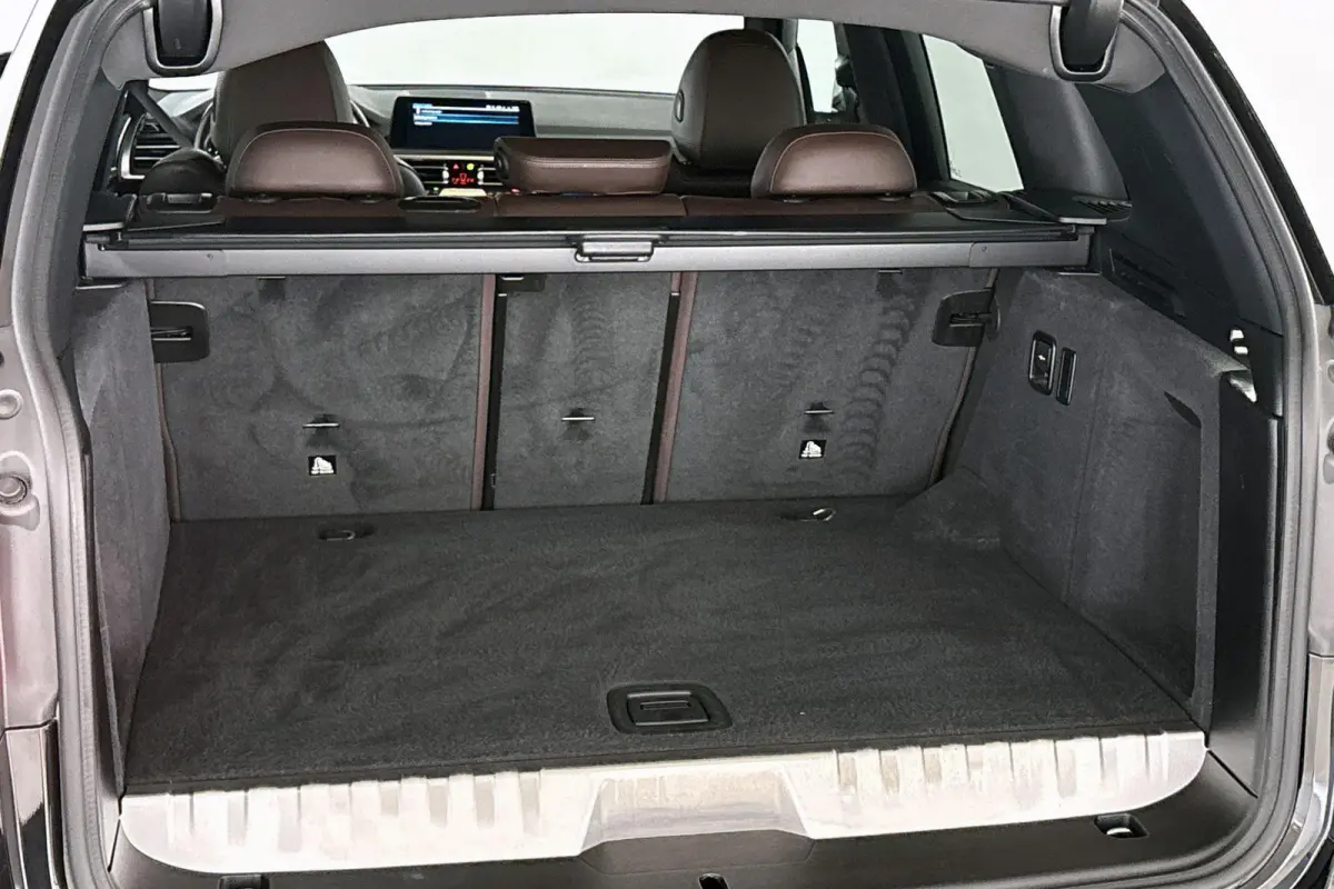 xDrive30e High Executive SOH 95% M Sport Keyless Head-Up