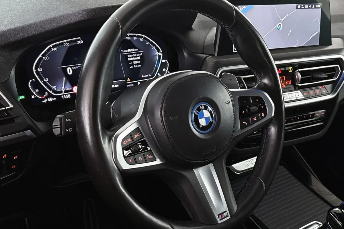 xDrive30e High Executive SOH 95% M Sport Keyless Head-Up
