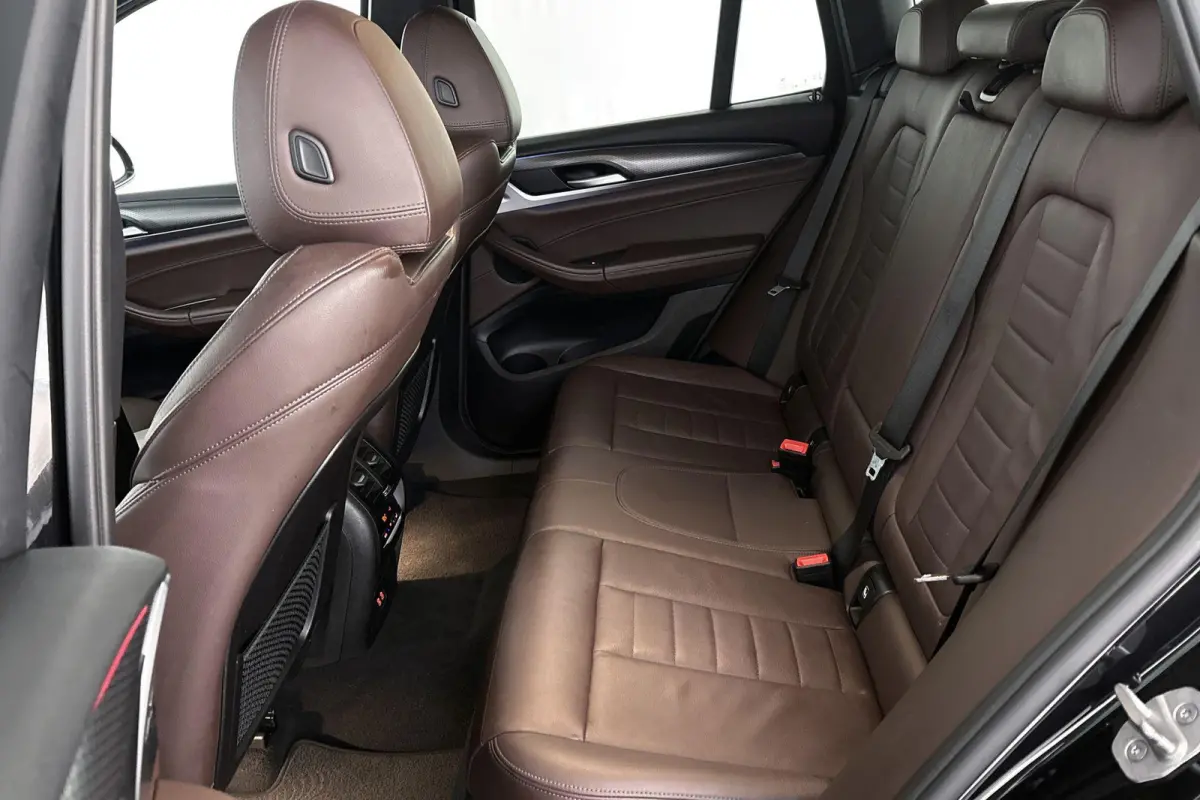 xDrive30e High Executive SOH 95% M Sport Keyless Head-Up