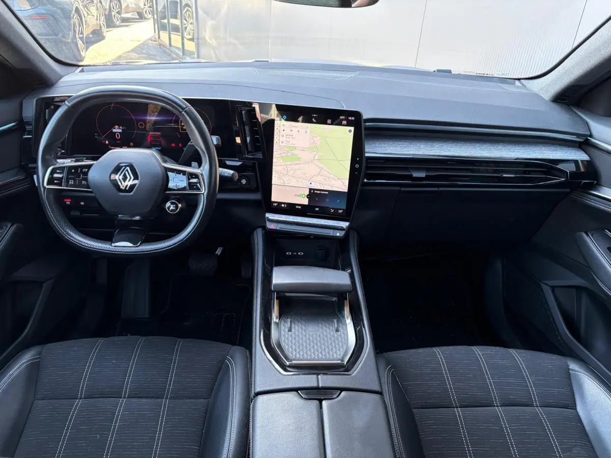 1.2 E-Tech Full Hybrid 200PK Techno Navigatie/Parkeerhulp/Carplay-android/Keyless
