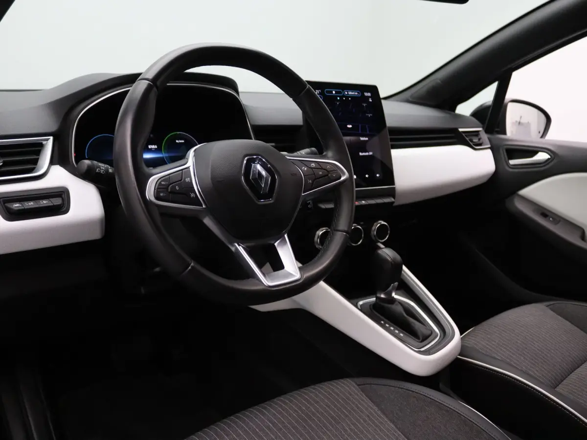 145pk E-Tech Hybrid Techno Apple Carplay/Android Auto | Climate