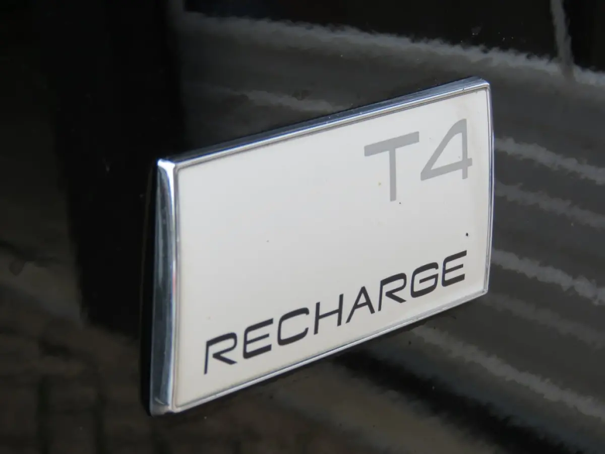 1.5 T4 CORE BRIGHT facelift / Trekhaak / Camera / Elec.achterklep / BOVAG garantie