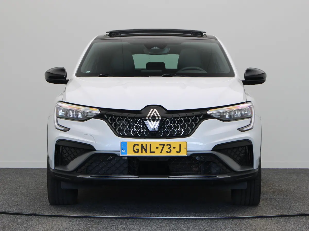 1.6 E-Tech full hybrid 145 esprit Alpine | Trekhaak | Schuif/ kantel dak | Stoelverwarming | Stuurverwarming |