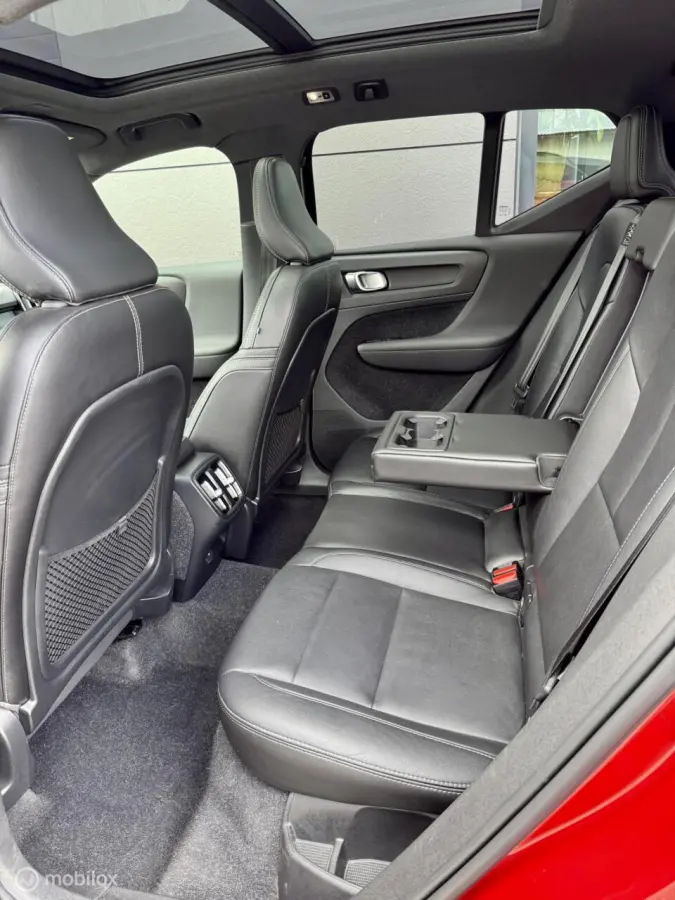 2.0 T4 AWD R-Design