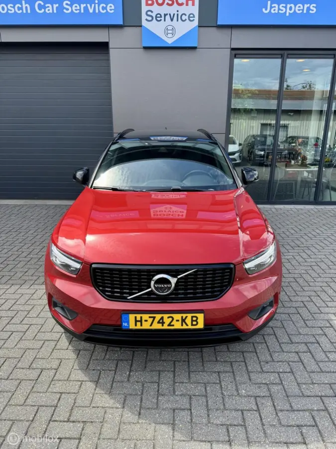 2.0 T4 AWD R-Design