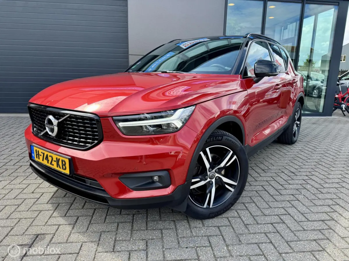 2.0 T4 AWD R-Design