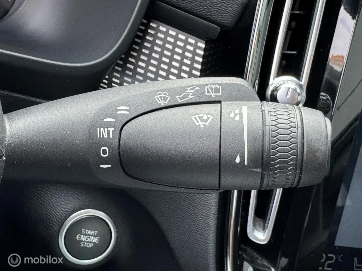 2.0 T4 AWD R-Design