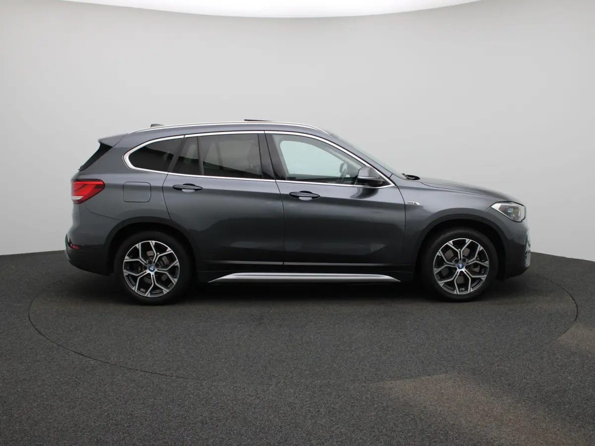 xDrive25e | PANORAMADAK | CAMERA | HEAD UP DISPLAY | PARKEERSENSOREN | CRUISE