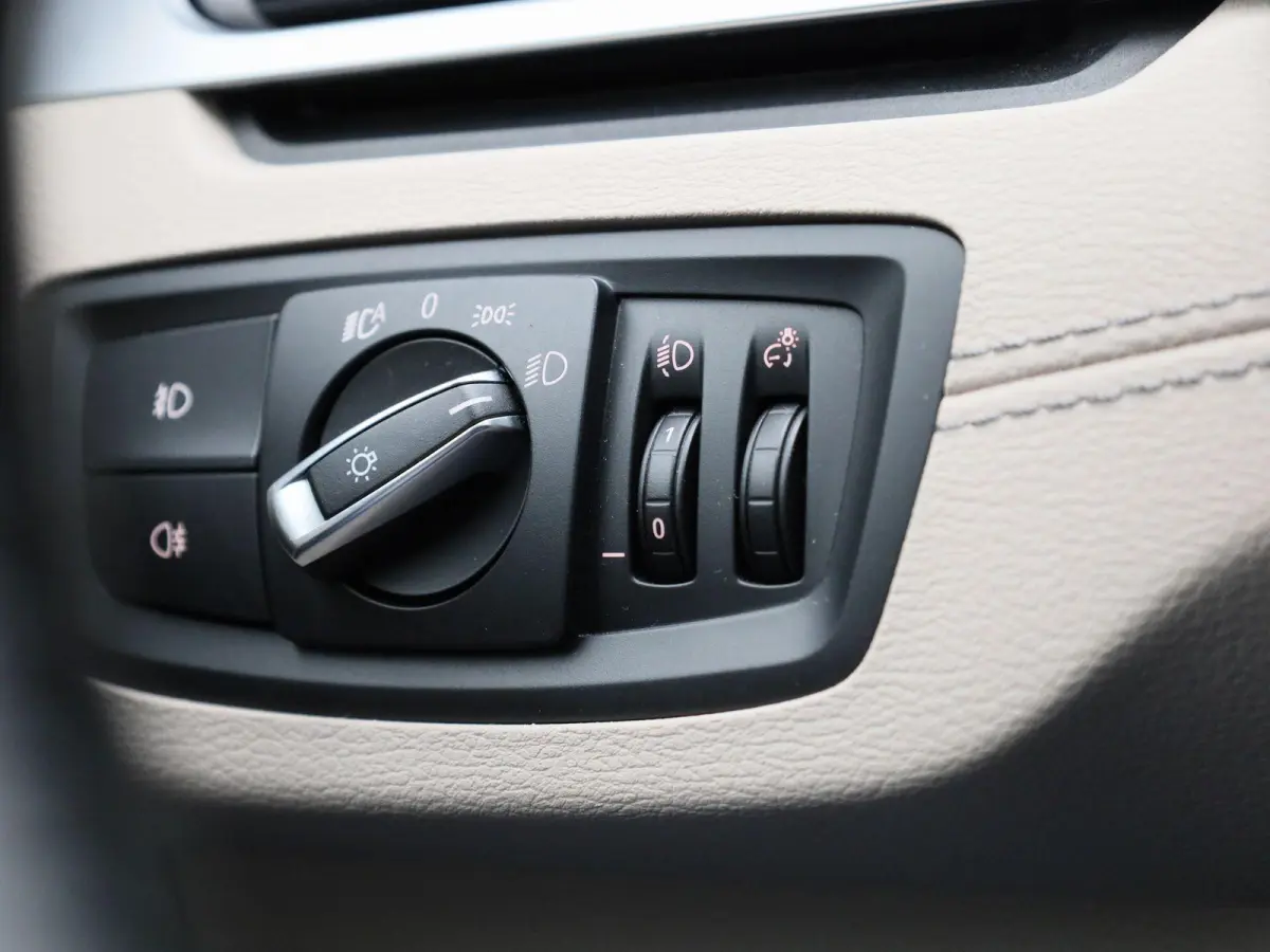 xDrive25e | PANORAMADAK | CAMERA | HEAD UP DISPLAY | PARKEERSENSOREN | CRUISE