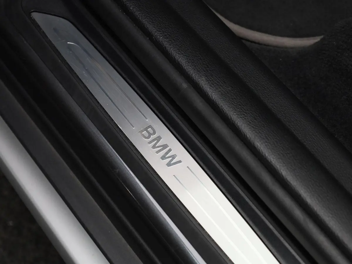 xDrive25e | PANORAMADAK | CAMERA | HEAD UP DISPLAY | PARKEERSENSOREN | CRUISE