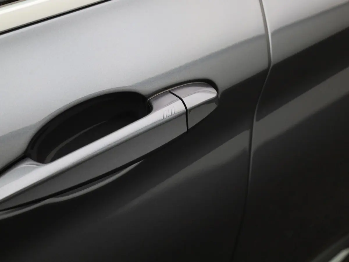 xDrive25e | PANORAMADAK | CAMERA | HEAD UP DISPLAY | PARKEERSENSOREN | CRUISE