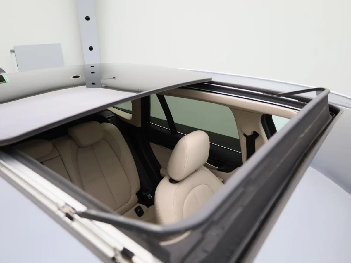 xDrive25e | PANORAMADAK | CAMERA | HEAD UP DISPLAY | PARKEERSENSOREN | CRUISE