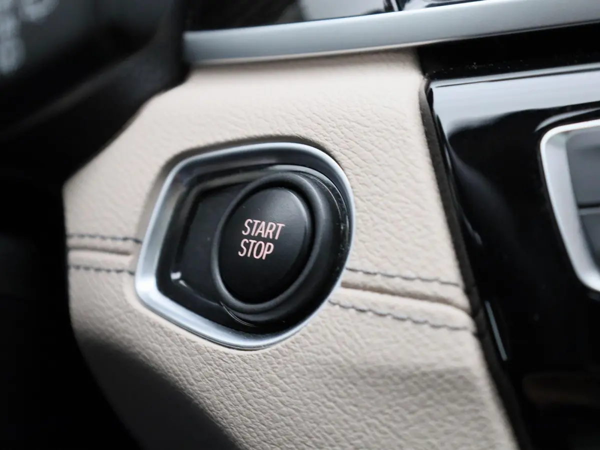 xDrive25e | PANORAMADAK | CAMERA | HEAD UP DISPLAY | PARKEERSENSOREN | CRUISE