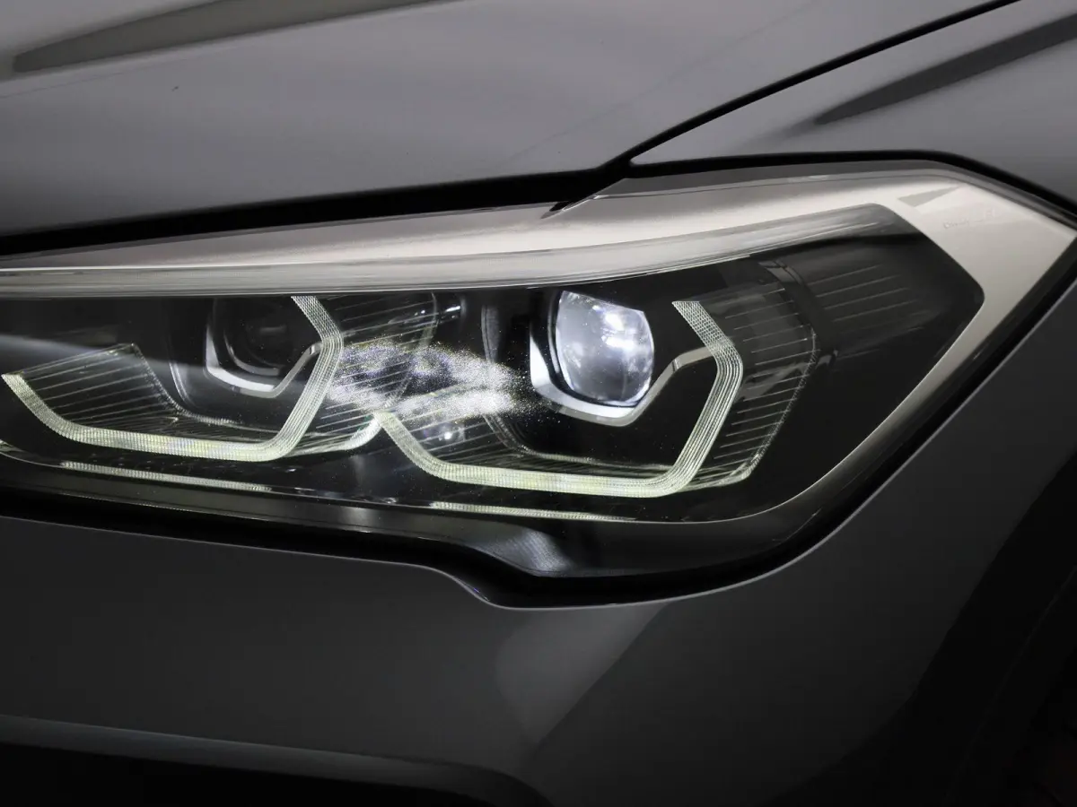 xDrive25e | PANORAMADAK | CAMERA | HEAD UP DISPLAY | PARKEERSENSOREN | CRUISE
