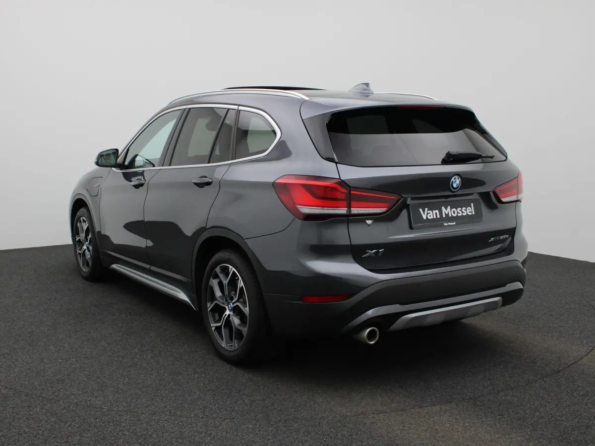 xDrive25e | PANORAMADAK | CAMERA | HEAD UP DISPLAY | PARKEERSENSOREN | CRUISE