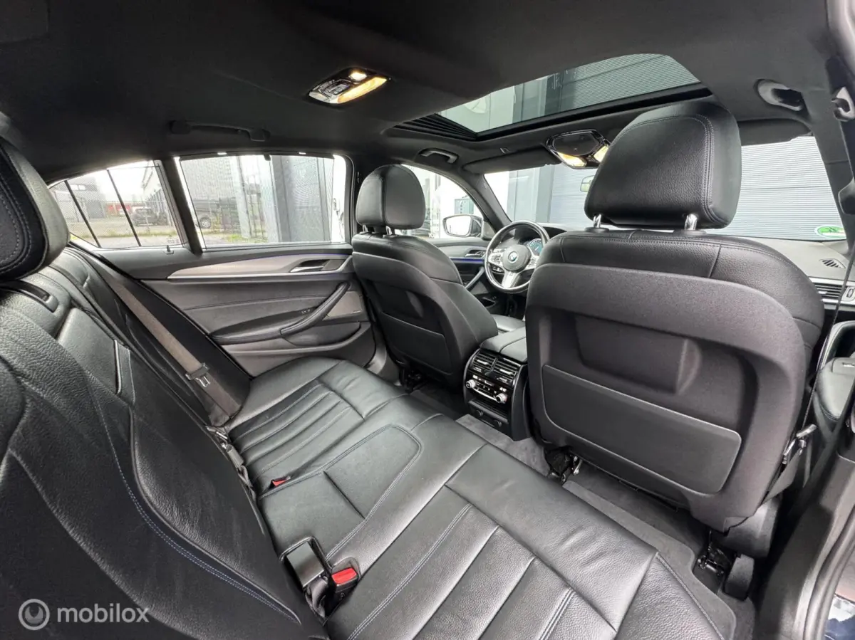 530D High Executive | M-Pakket | Dak | 360 | HUD