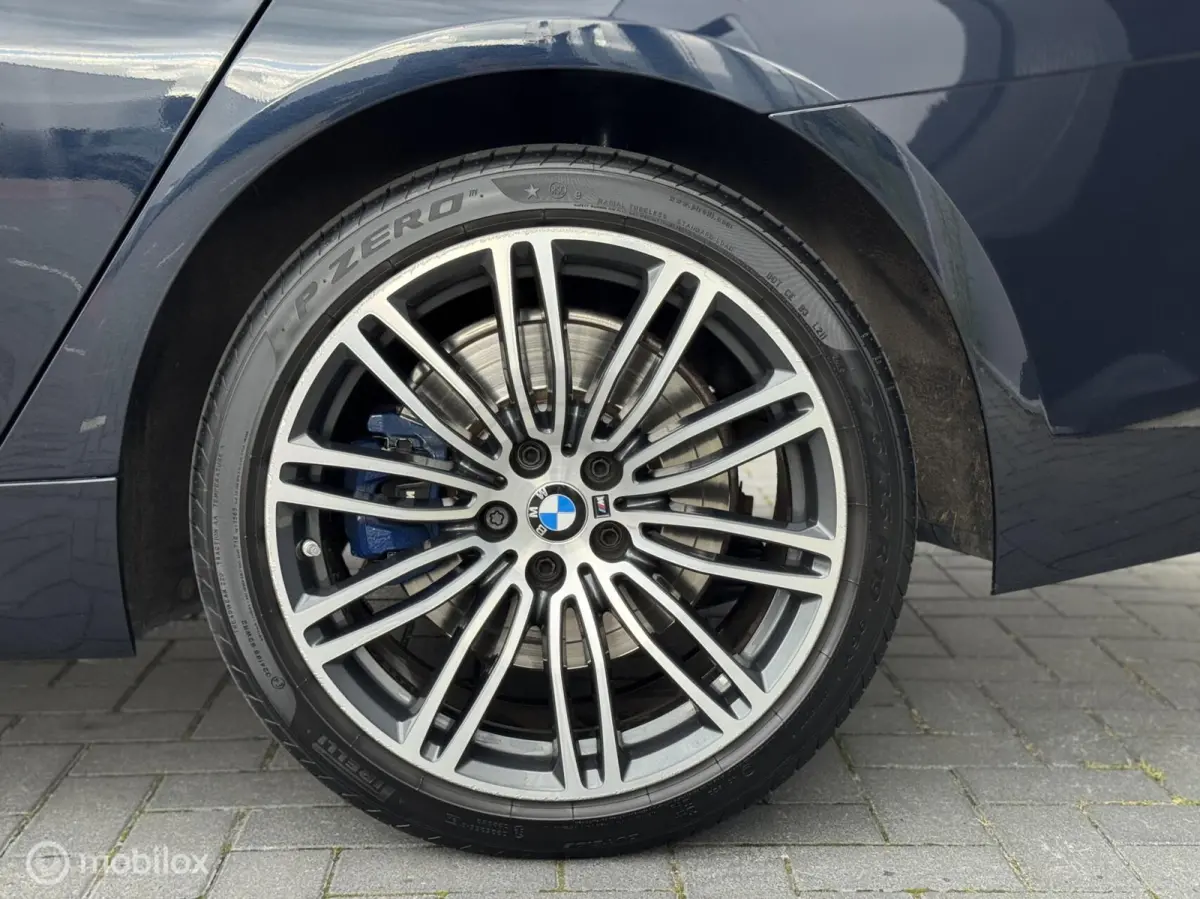 530D High Executive | M-Pakket | Dak | 360 | HUD