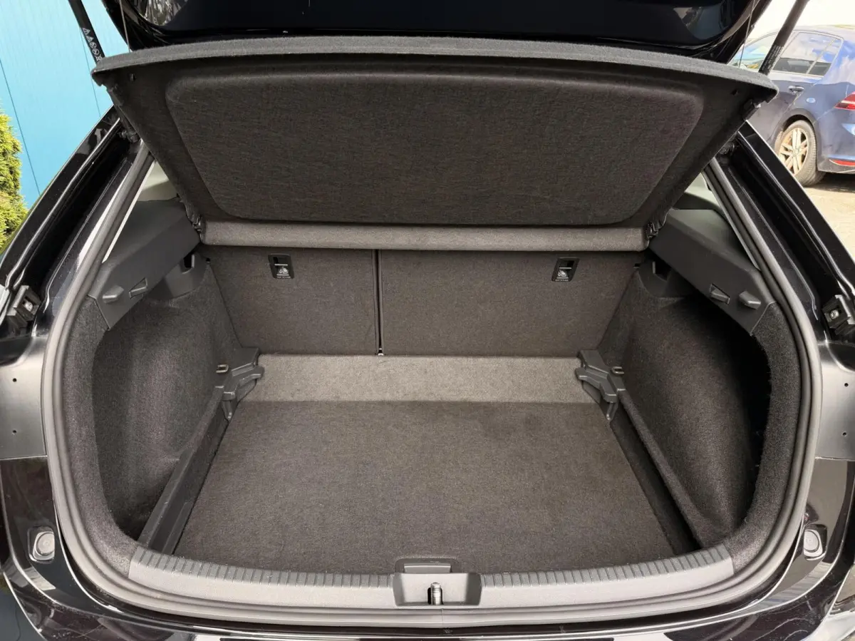 1.0 TSI Life NAV.VIA.APP | CAM | ADAPT.CRUISE | STOELVERW. | KEYLESS | LED