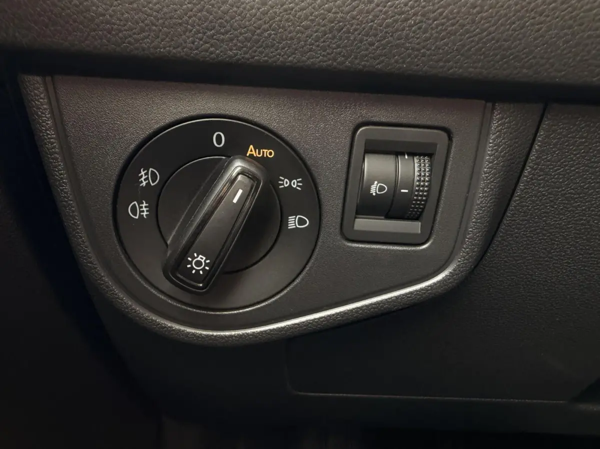 1.0 TSI Life NAV.VIA.APP | CAM | ADAPT.CRUISE | STOELVERW. | KEYLESS | LED