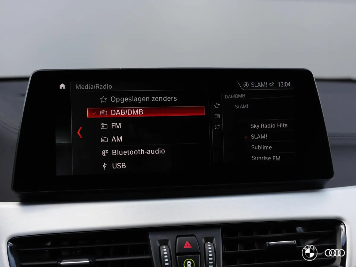 20i sDrive M SPORT / ACC / HIFI / HEADUP / CARPLAY / DAB+ / 19"