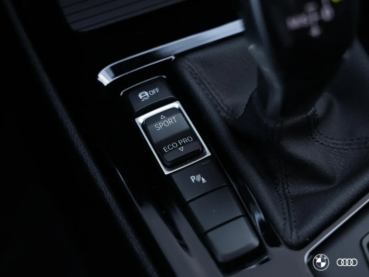20i sDrive M SPORT / ACC / HIFI / HEADUP / CARPLAY / DAB+ / 19"