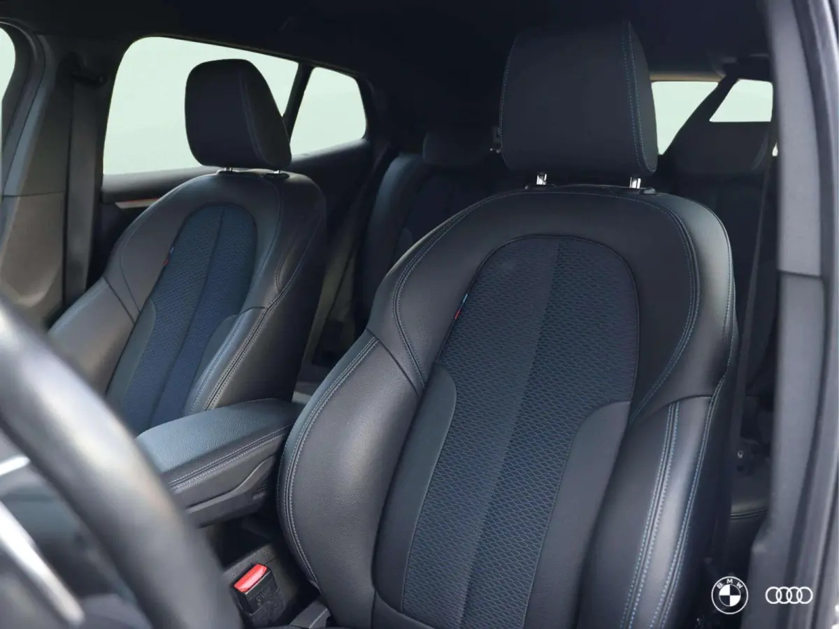 20i sDrive M SPORT / ACC / HIFI / HEADUP / CARPLAY / DAB+ / 19"