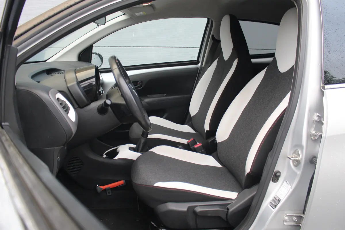 1.0 VTi Millenium | Airco | Carplay | Bluetooth | Elek. Ramen | Airco | Carplay | Bluetooth | Elek. Ramen |