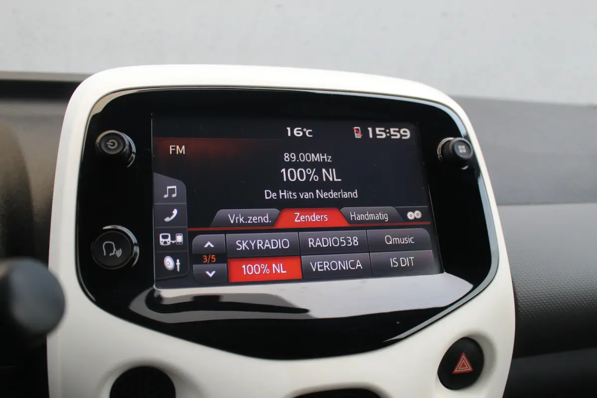 1.0 VTi Millenium | Airco | Carplay | Bluetooth | Elek. Ramen | Airco | Carplay | Bluetooth | Elek. Ramen |
