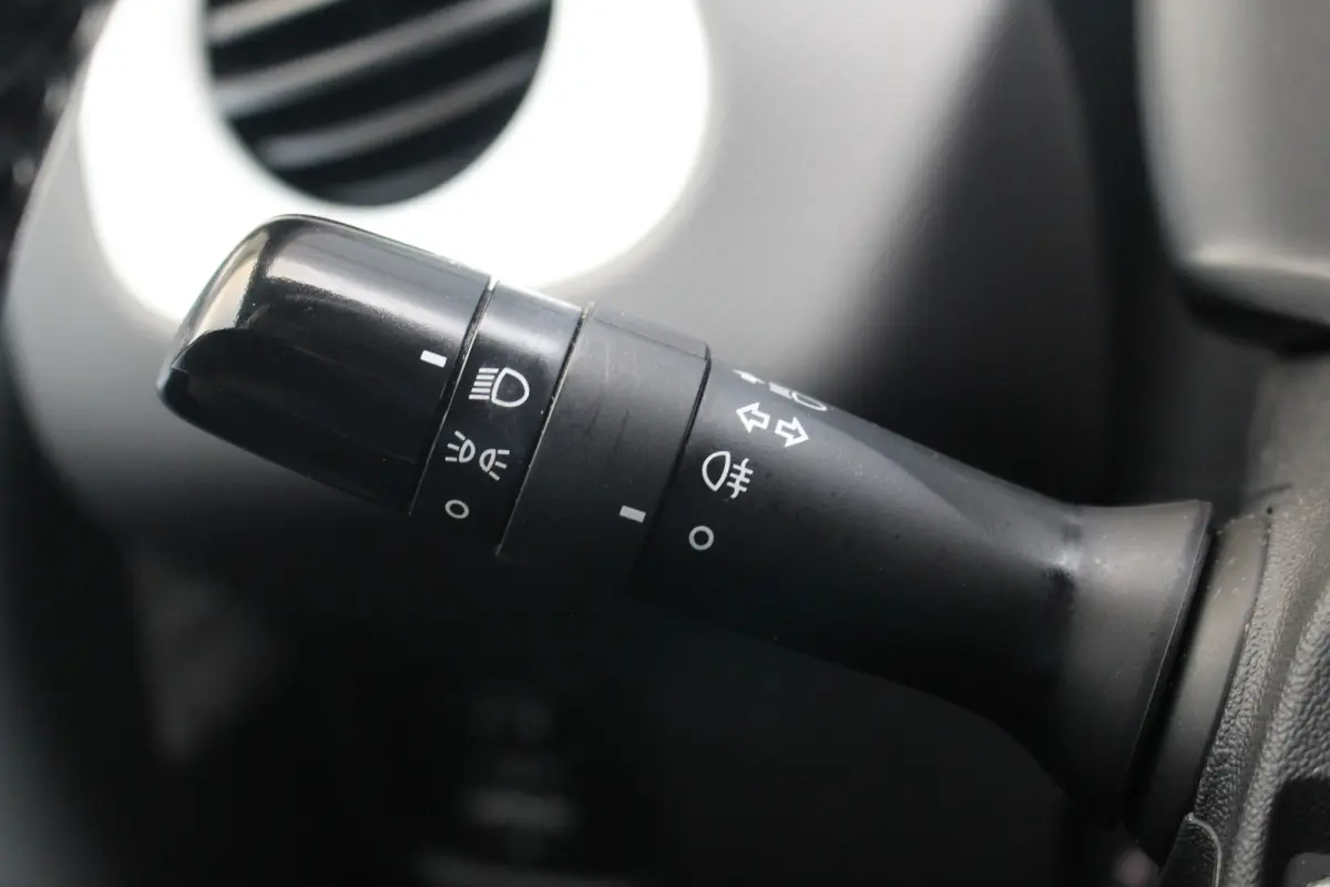 1.0 VTi Millenium | Airco | Carplay | Bluetooth | Elek. Ramen | Airco | Carplay | Bluetooth | Elek. Ramen |