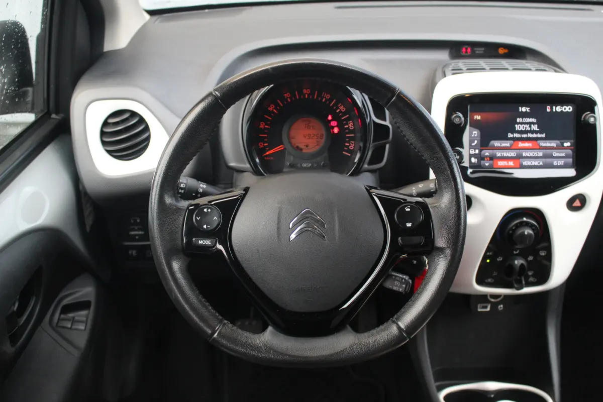 1.0 VTi Millenium | Airco | Carplay | Bluetooth | Elek. Ramen | Airco | Carplay | Bluetooth | Elek. Ramen |