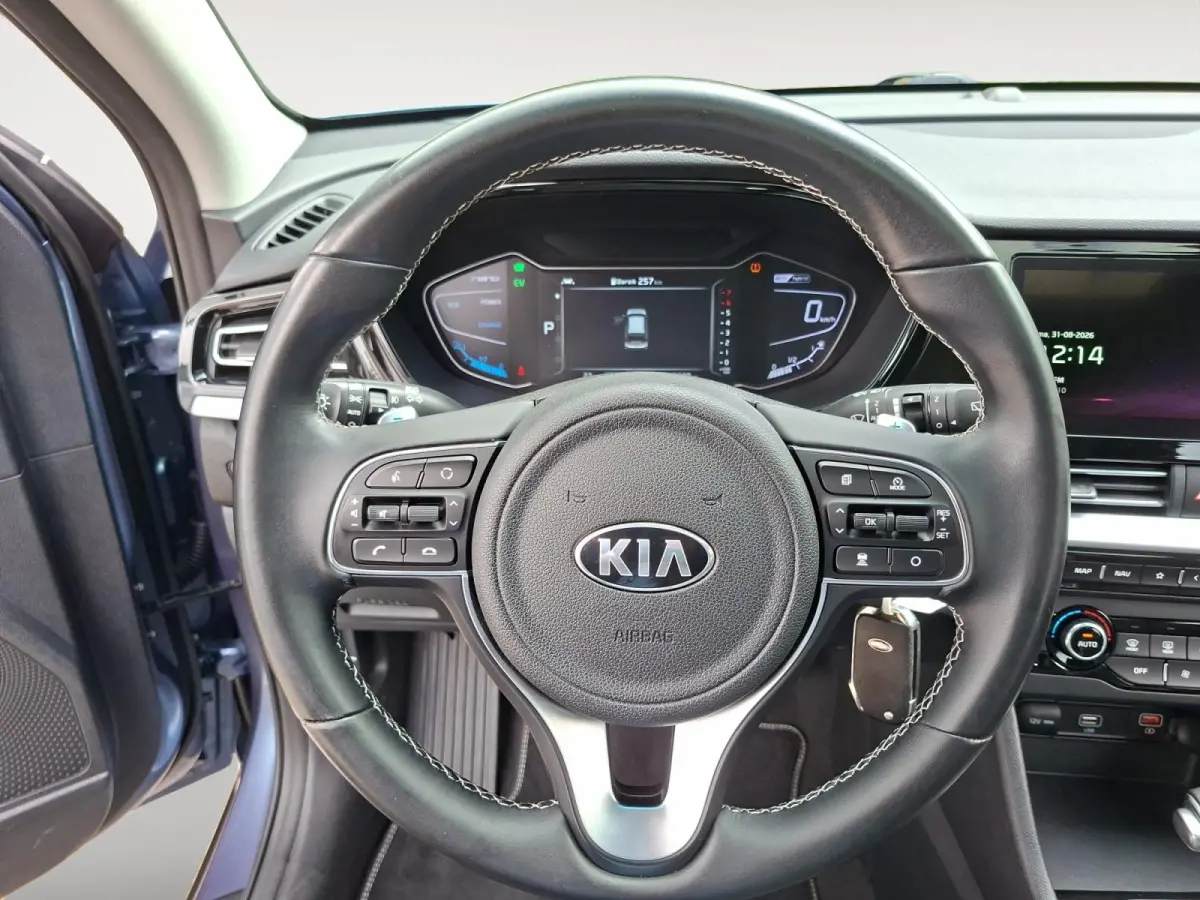 1.6 GDi Hybrid DynamicLine Navigatie | Achteruitrijcamera | Cruise control | Climate control |